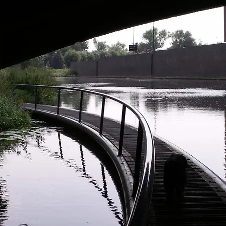 Achter De Sterren